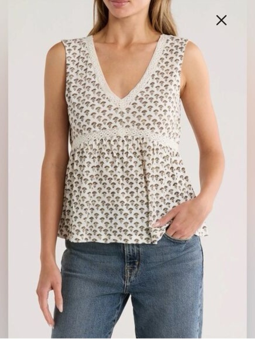 Lucky Brand • NWT $50 USD Sleeveless V-Neck Printed Peplum Top PTP 20”-24”